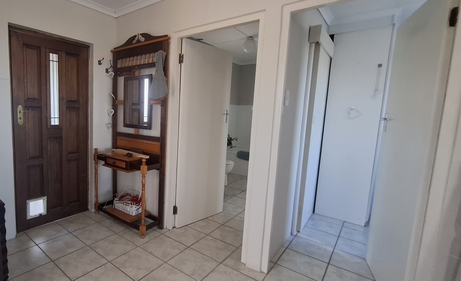 4 Bedroom Property for Sale in Beacon Bay Eastern Cape
